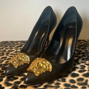 Versace La Medusa Leather Pumps | Black & Gold Medusa Stiletto Heels